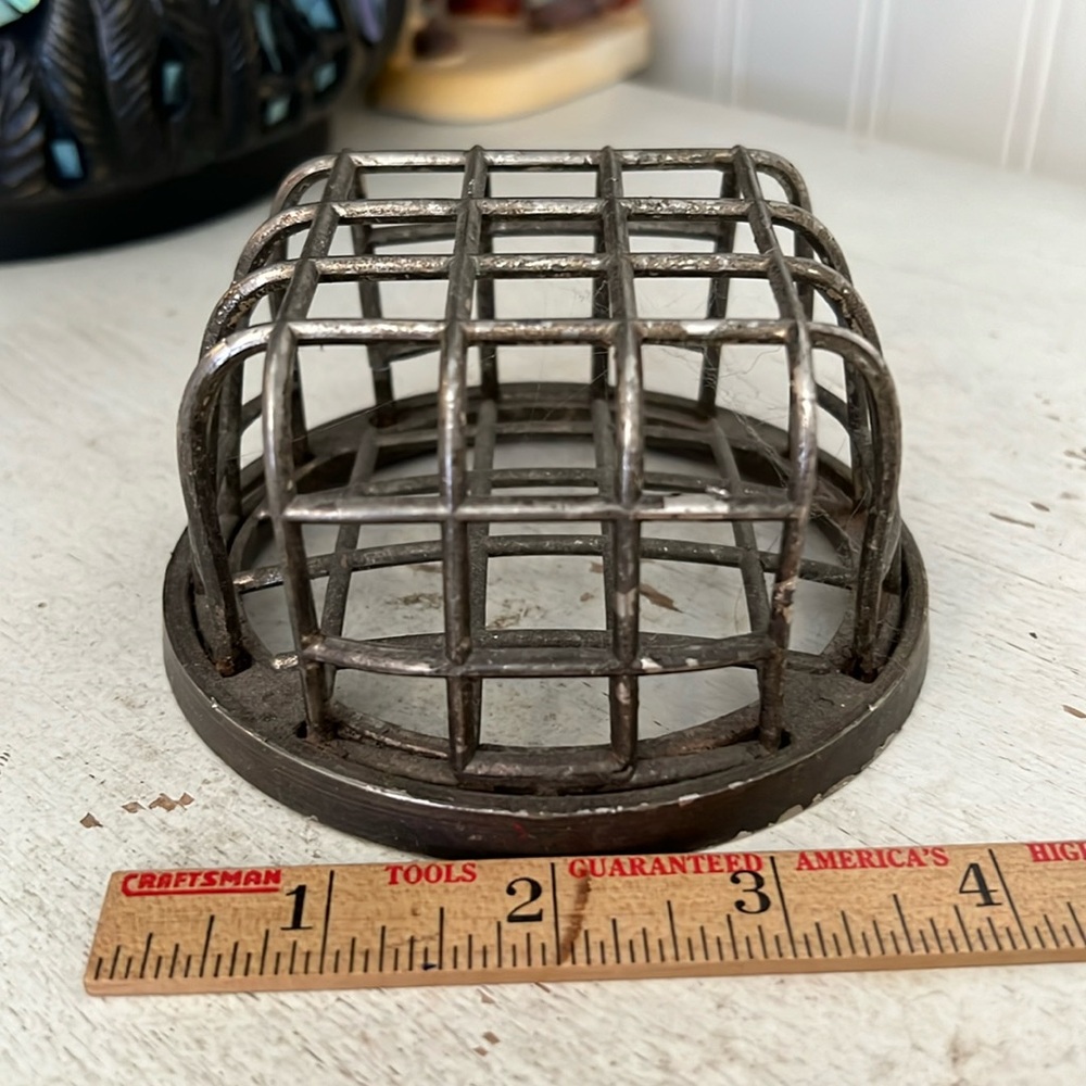 Vintage Dazey metal flower frog no. 2-A